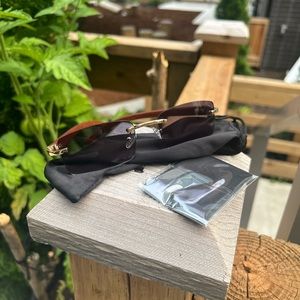 ✨Tinted black shades with oak rimming✨